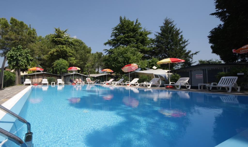 Camping Garden Tourist Manerba del Garda Εξωτερικό φωτογραφία